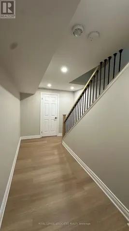 1108 Skyridge Boulevard Pickering ON L1X 0M8