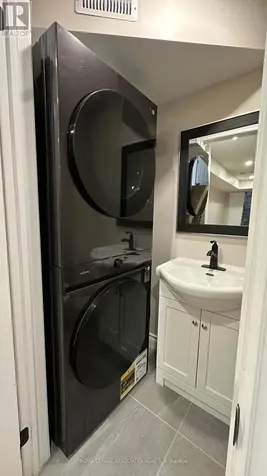 1108 Skyridge Boulevard Pickering ON L1X 0M8