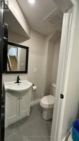 1108 Skyridge Boulevard Pickering ON L1X 0M8