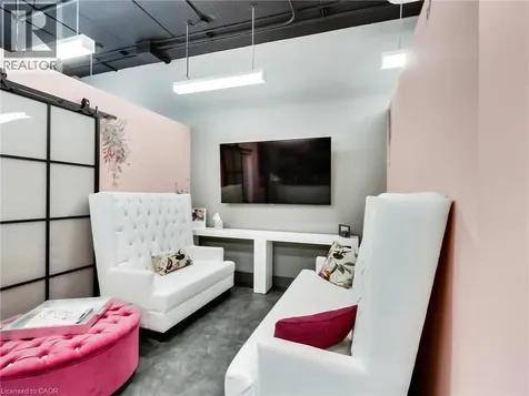 5045 Mainway Boulevard Burlington ON L7L 5Z1