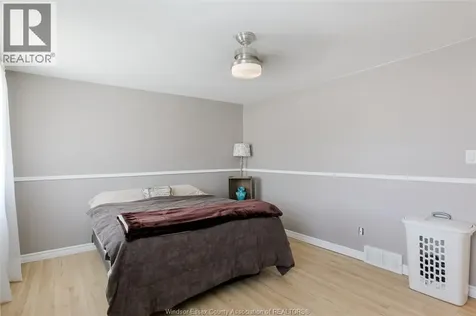 325 Mccurdy Amherstburg ON N9V 3B8