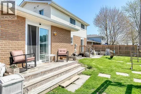 325 Mccurdy Amherstburg ON N9V 3B8