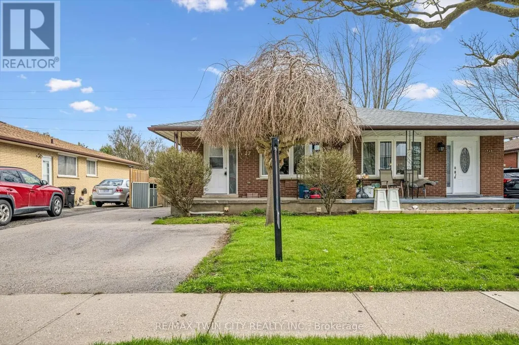 27 Vicmount Drive Kitchener ON N2M 2A2