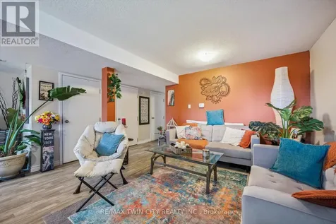 27 Vicmount Drive Kitchener ON N2M 2A2