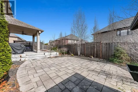 325 Deerfoot Trail Waterloo ON N2K 0B4