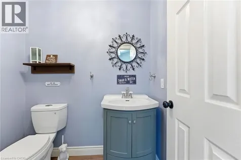 31 Wakefield Lane Waterdown ON L8B 0M7