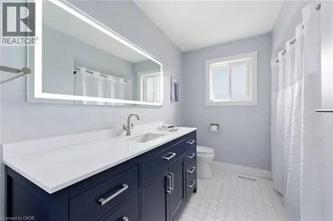 31 Wakefield Lane Waterdown ON L8B 0M7