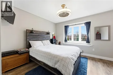 31 Wakefield Lane Waterdown ON L8B 0M7