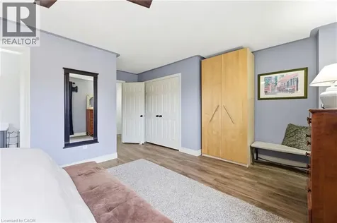 31 Wakefield Lane Waterdown ON L8B 0M7