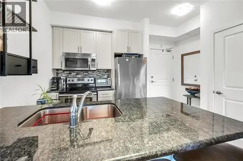 35 Southshore Crescent Hamilton ON L8W 3W6