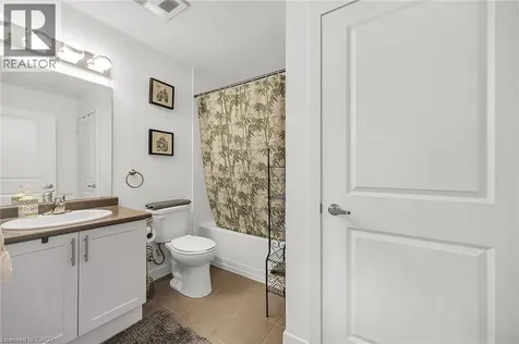 35 Southshore Crescent Hamilton ON L8W 3W6