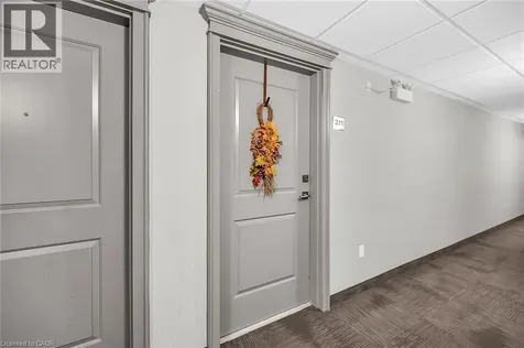 35 Southshore Crescent Hamilton ON L8W 3W6