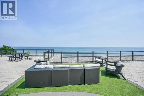 35 Southshore Crescent Hamilton ON L8W 3W6