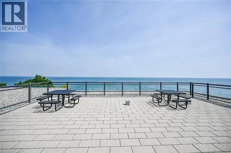 35 Southshore Crescent Hamilton ON L8W 3W6