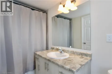 677 Park Street North Brantford ON N3R 0A2