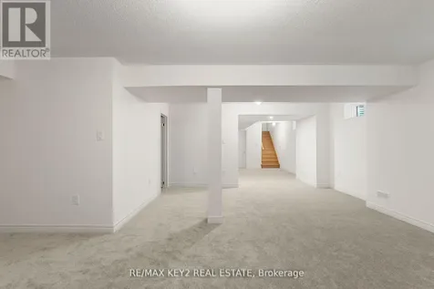 175 Hartney Drive Richmond Hill ON L4S 0L1