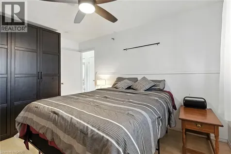 30 Rainbow Court Welland ON L3C 6R4