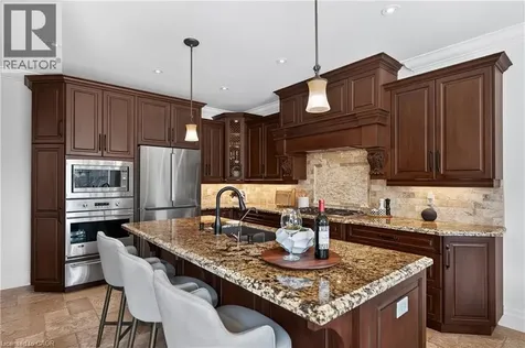 325 Deerfoot Trail Waterloo ON N2K 0B4