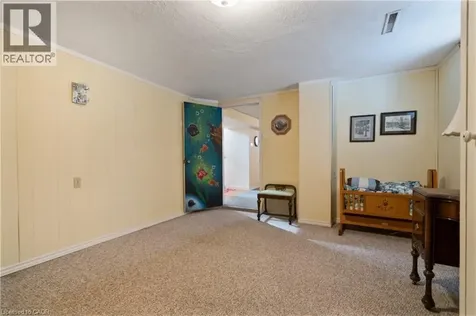 20 Cardinal Drive Hamilton ON L9A 4H4