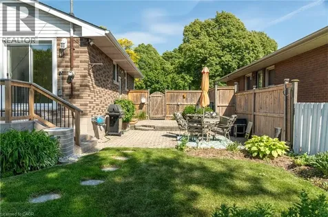 20 Cardinal Drive Hamilton ON L9A 4H4