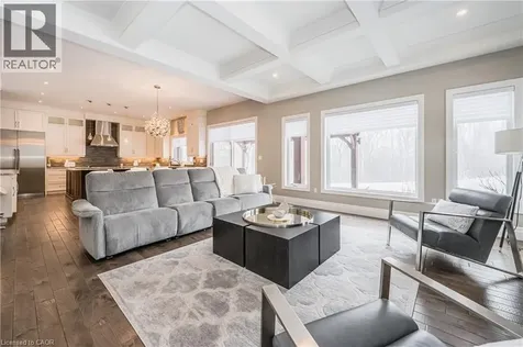 23 Highgrove Court Cambridge ON N3H 4R8