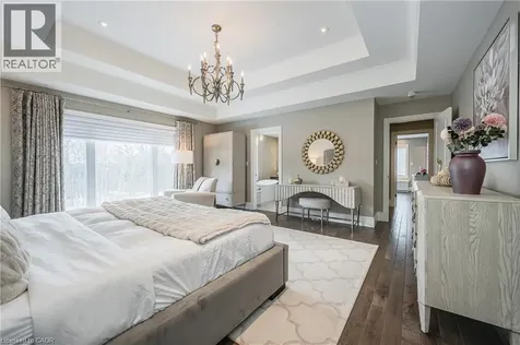 23 Highgrove Court Cambridge ON N3H 4R8