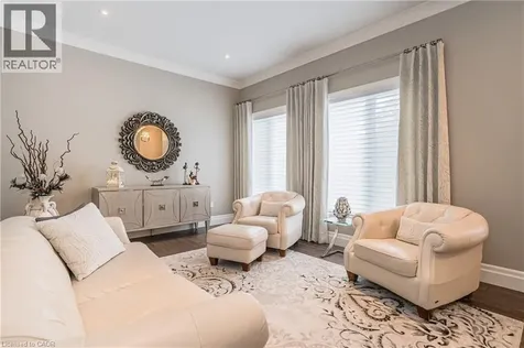 23 Highgrove Court Cambridge ON N3H 4R8