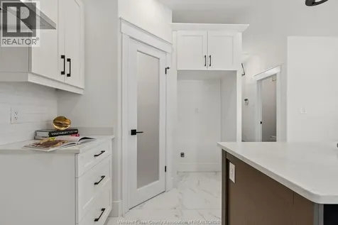 2466 Partington Avenue Windsor ON N9E 0A9