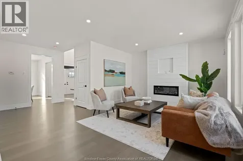 2466 Partington Avenue Windsor ON N9E 0A9