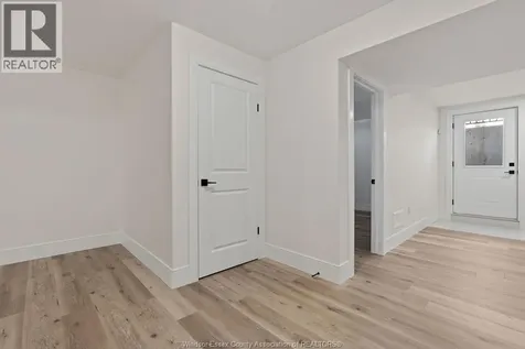2466 Partington Avenue Windsor ON N9E 0A9