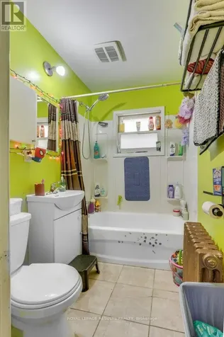 42 Redan Street St. Thomas ON N5P 1T4