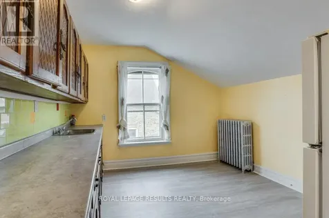 42 Redan Street St. Thomas ON N5P 1T4