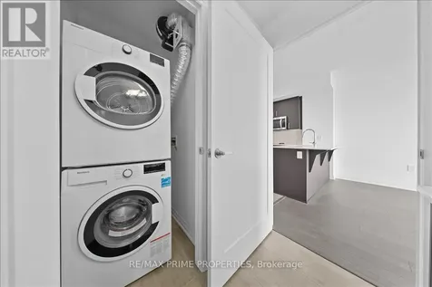 805 Carling Avenue Ottawa ON K1Z 2K4
