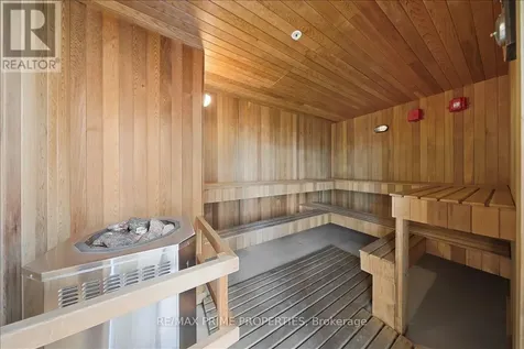 805 Carling Avenue Ottawa ON K1Z 2K4
