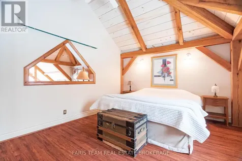 187 Champlain Road Penetanguishene ON L9M 1S2