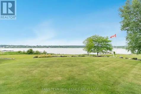 187 Champlain Road Penetanguishene ON L9M 1S2