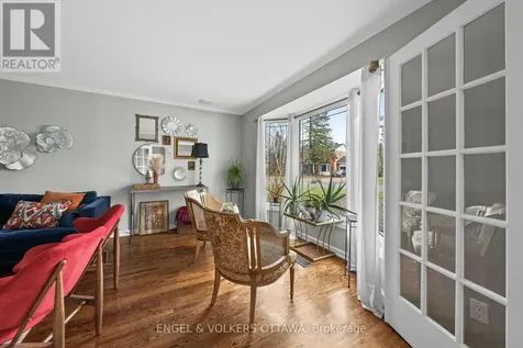 1 Erinlea Court Ottawa ON K2E 7C8