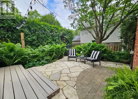 1 Erinlea Court Ottawa ON K2E 7C8