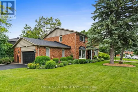 1 Erinlea Court Ottawa ON K2E 7C8