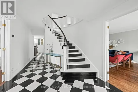1 Erinlea Court Ottawa ON K2E 7C8