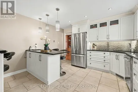 41 Pattermead Crescent Ottawa ON K1V 0A1