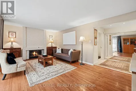 41 Pattermead Crescent Ottawa ON K1V 0A1