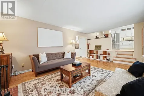 41 Pattermead Crescent Ottawa ON K1V 0A1