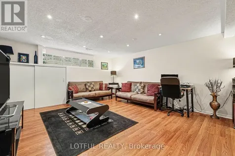 41 Pattermead Crescent Ottawa ON K1V 0A1