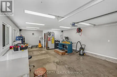 2567 Cleroux Crescent Ottawa ON K1W 1B6