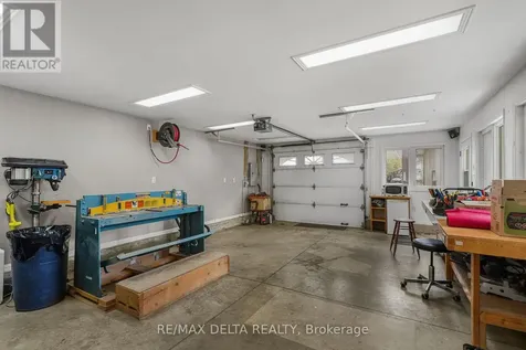 2567 Cleroux Crescent Ottawa ON K1W 1B6
