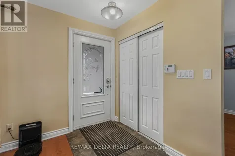 2567 Cleroux Crescent Ottawa ON K1W 1B6