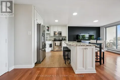 421 Fairview Drive Brantford ON N3R 7M3