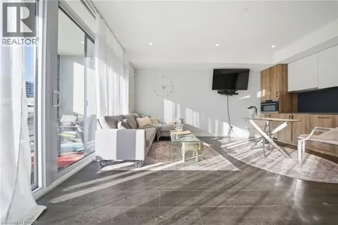 741 King Street West Kitchener ON N2G 1E5