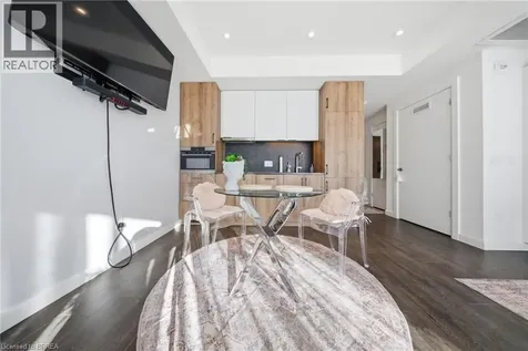 741 King Street West Kitchener ON N2G 1E5